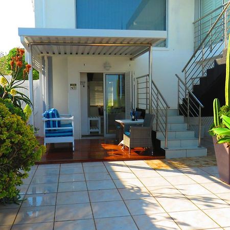On The Beach Apartments Yzerfontein Eksteriør bilde