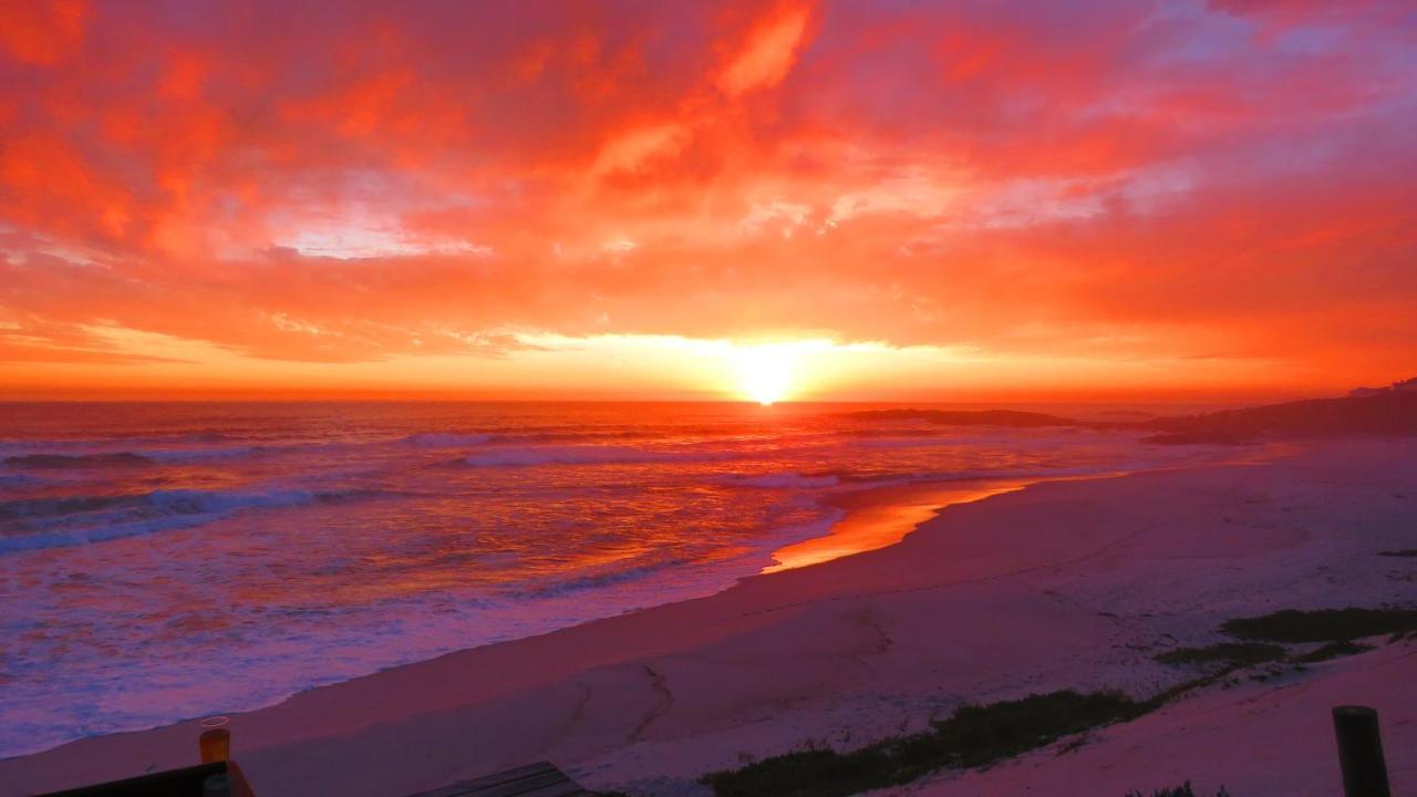 On The Beach Apartments Yzerfontein Eksteriør bilde