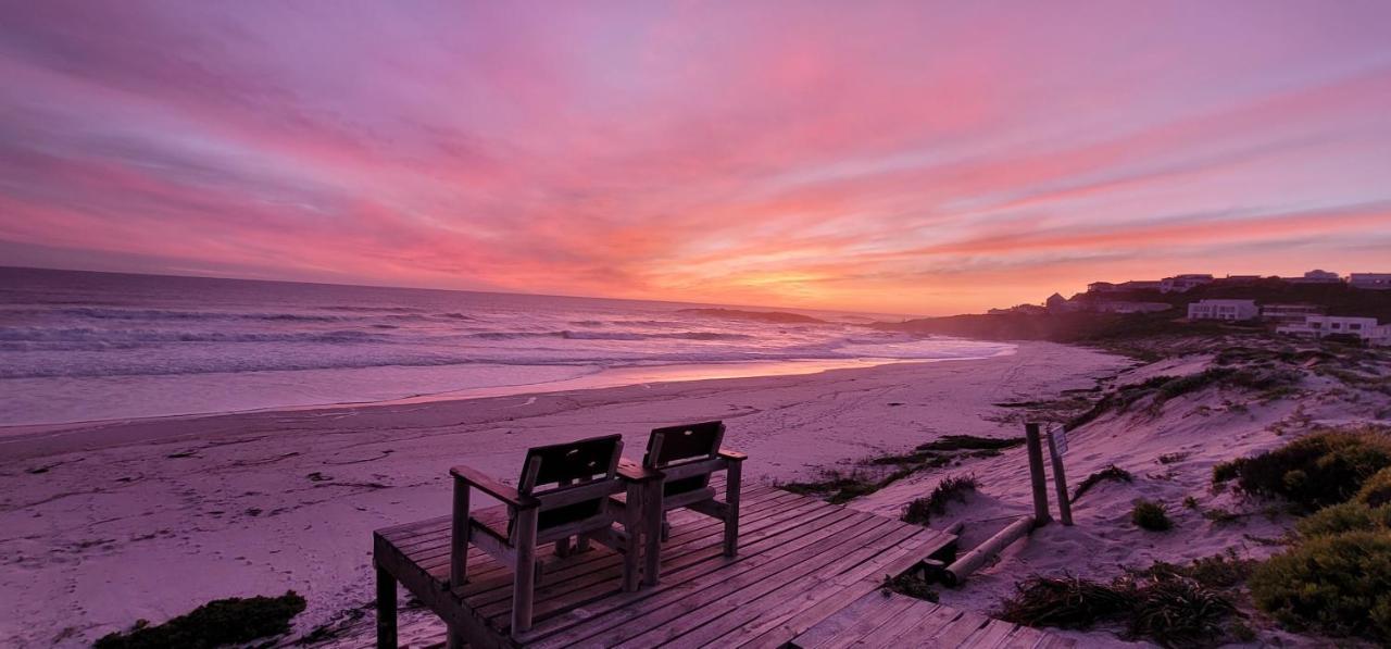 On The Beach Apartments Yzerfontein Eksteriør bilde