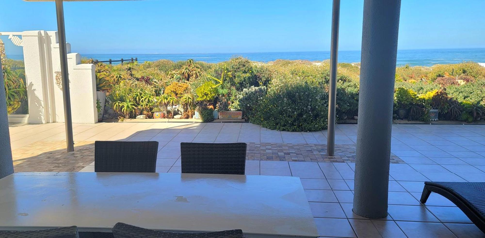 On The Beach Apartments Yzerfontein Rom bilde